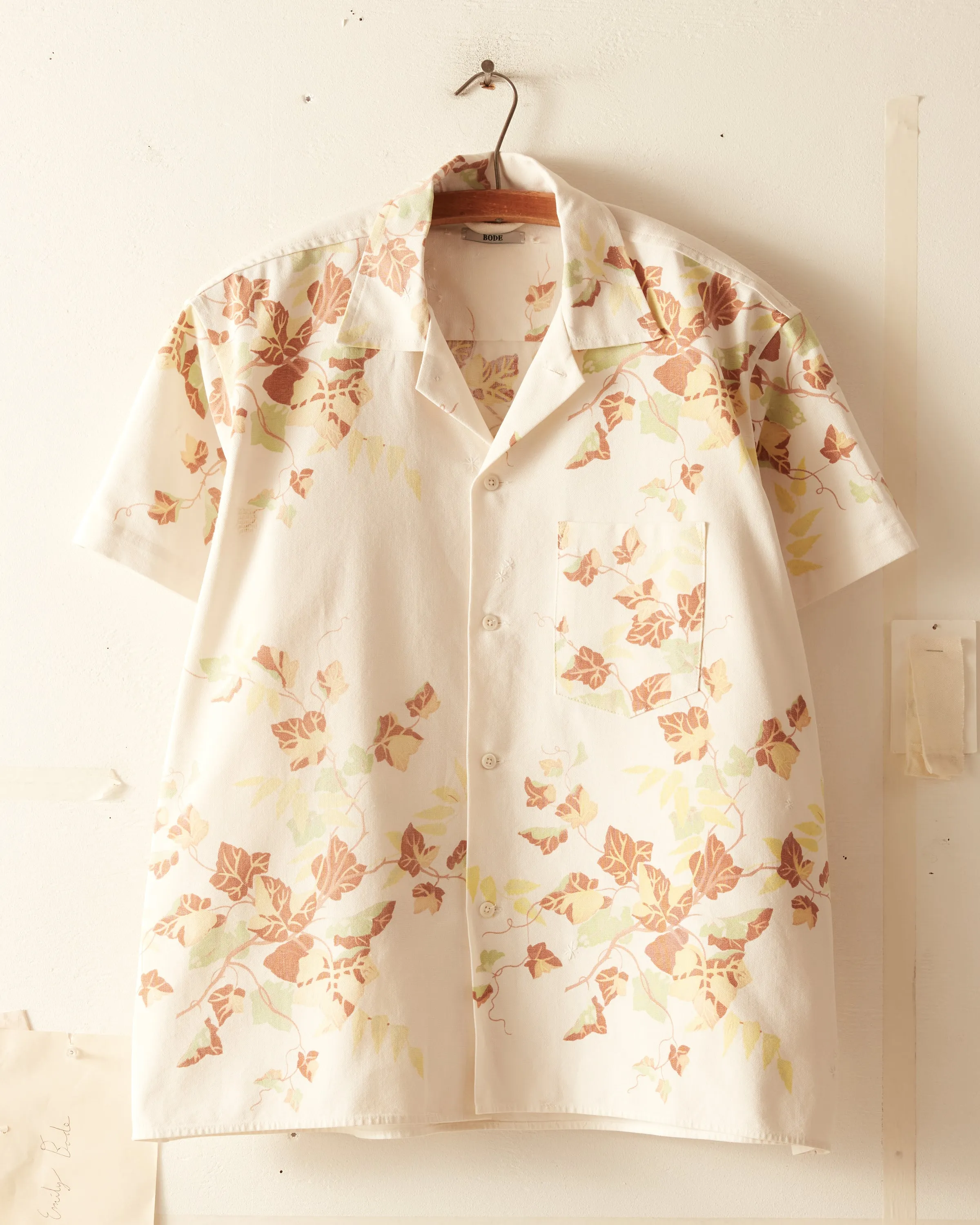 Brown Ivy Short Sleeve Shirt - M/L